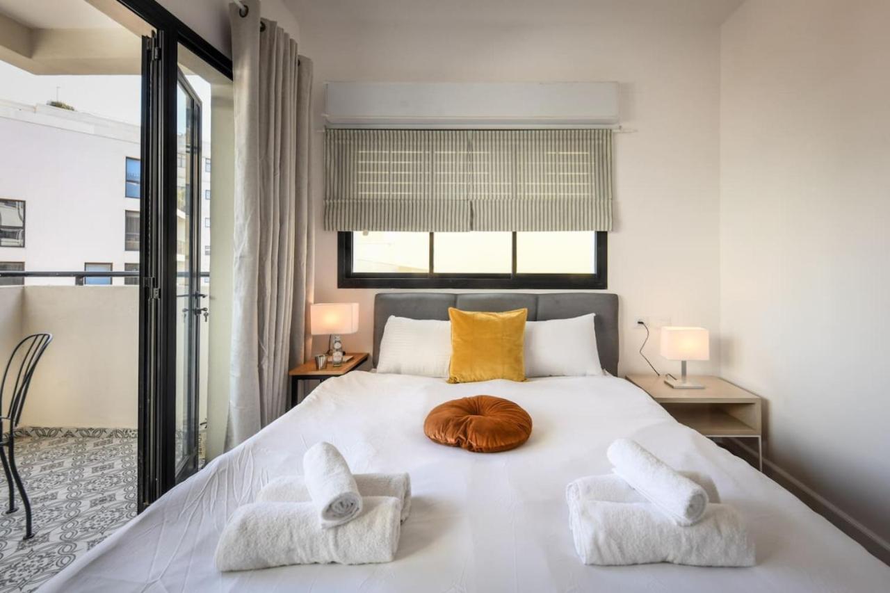 Homey 2br With Mamad And Spacious Balcony 5-min From By Sea N' Rent